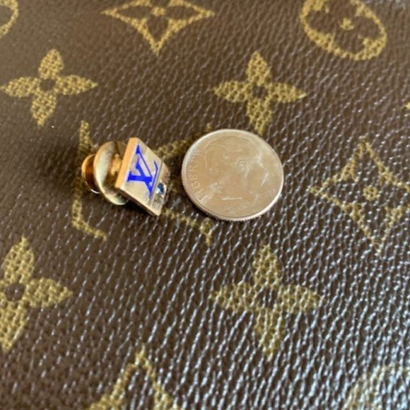 Louis Vuitton LV Vintage Rare 14K Gold Lapel Pin with Sapphire - Picture 2 of 5